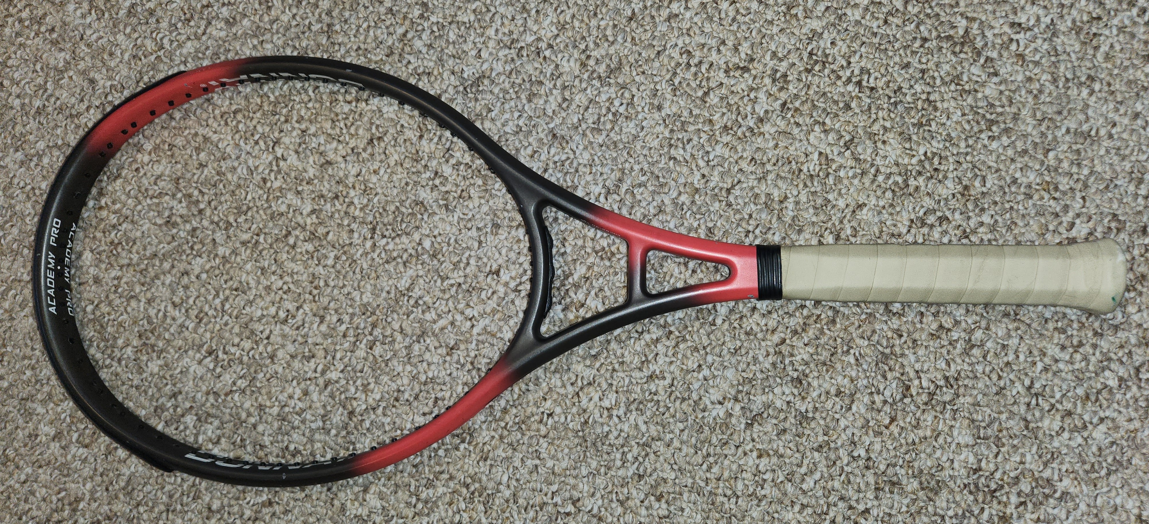 Donnay — * DONNAY ACADEMY PRO OS (110) 3/8 USED/A1-
