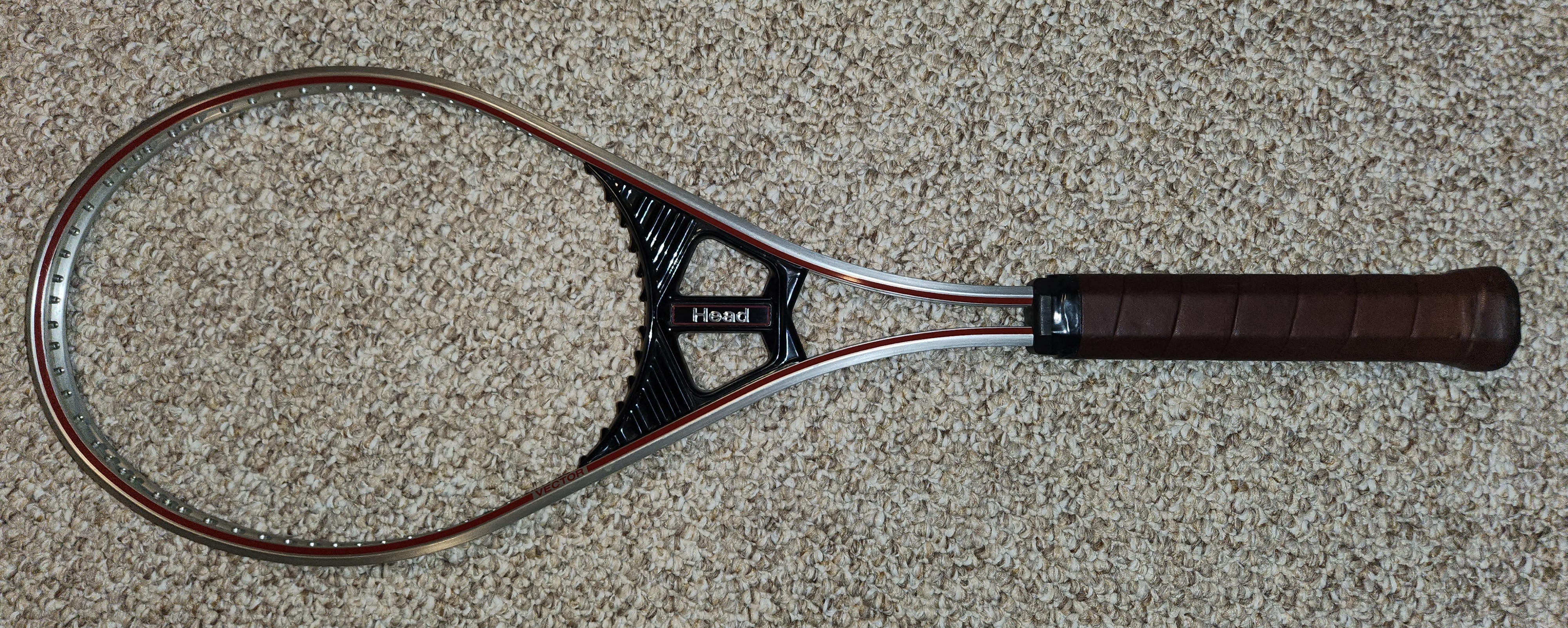 Head — HEAD STRING-LOCK VECTOR [USA] (4 3/4)