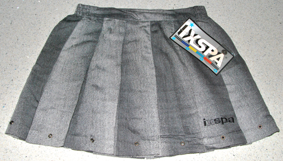 Ixspa — IXSPA PLEATED SKIRT (GREY) (Size 8, 27" waist) 60% Rayon / 40% Polyester