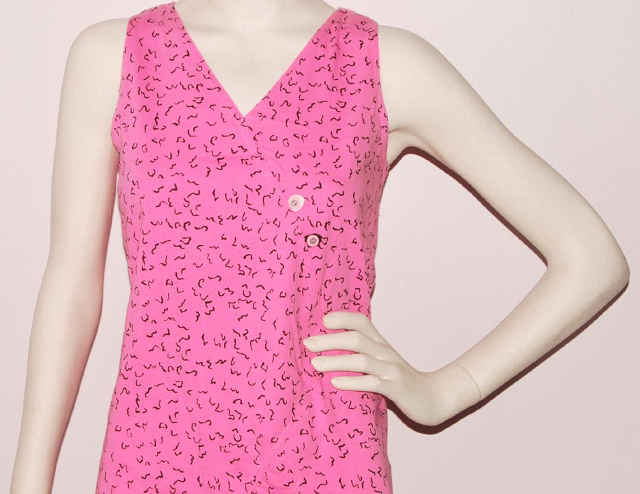 Jamie Sadock — JAMIE SADOCK SLEEVELESS V-NECK (Pink Bubble Gum/Blk) 100% Cotton (XS)