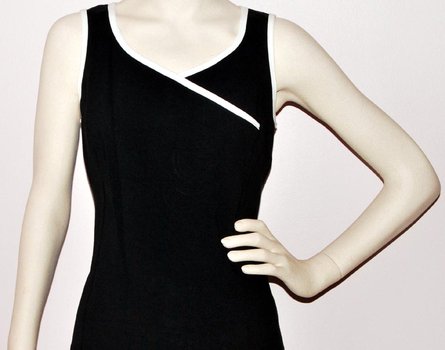 Lily's of Beverly Hills — LILY'S OF BEVERLY HILLS "FITTED LYCRA" SLEEVELESS TOP (Black/White) (PETITE, SMALL, XL)