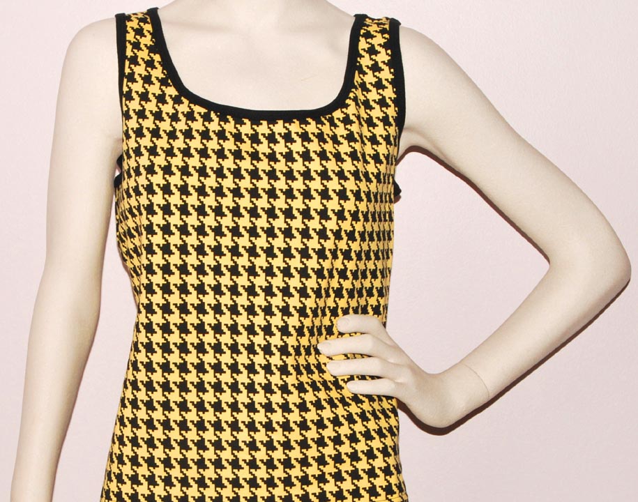 Lily's of Beverly Hills — LILY'S OF BEVERLY HILLS "LYCRA" SLEEVELESS TOP (Yellow Geometric) (MEDIUM, LARGE)