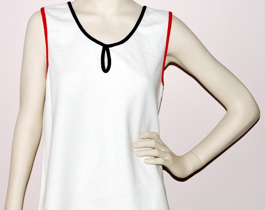 Leejay — LEEJAY SLEEVELESS "BOUCLE TRIM" KEYHOLE (Wht/Red/Blk) (MEDIUM)