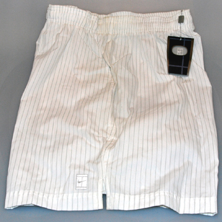 Nike — NIKE MENS 19" PULL-ON SHORT (L/33+"/XL/35+") 65% Poly / 35% Cotton