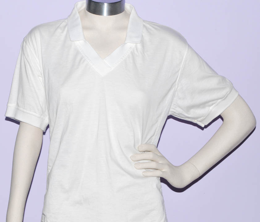 Wilson — WILSON COLLARED "SIDE MESH" VEE-NECK (WHT) (LARGE)