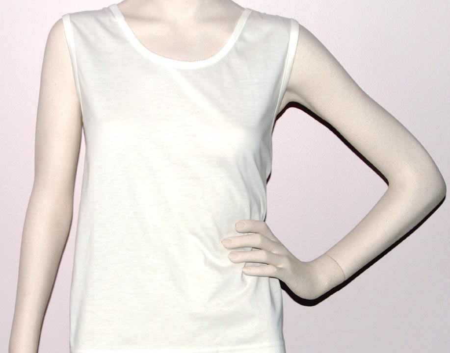 Wilson — WILSON SLEEVELESS SCOOP-NECK (WHITE) (LARGE, XL) 100% Cotton